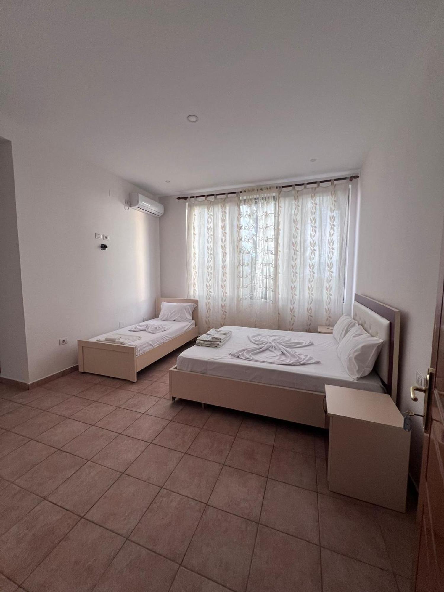 Hostel Internacional Grilla Kültér fotó